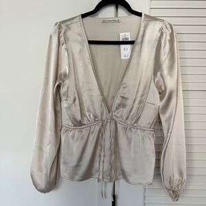 Abercrombie&Fitch Tie Front Blouse